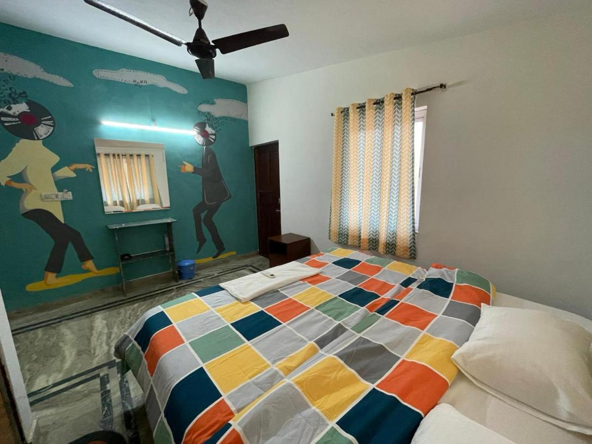 Kaabo Hostel Вагатор Екстер'єр фото