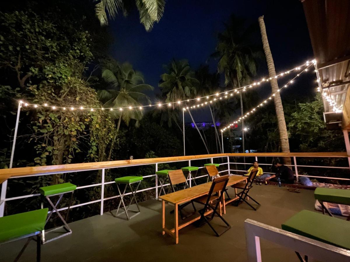 Kaabo Hostel Вагатор Екстер'єр фото