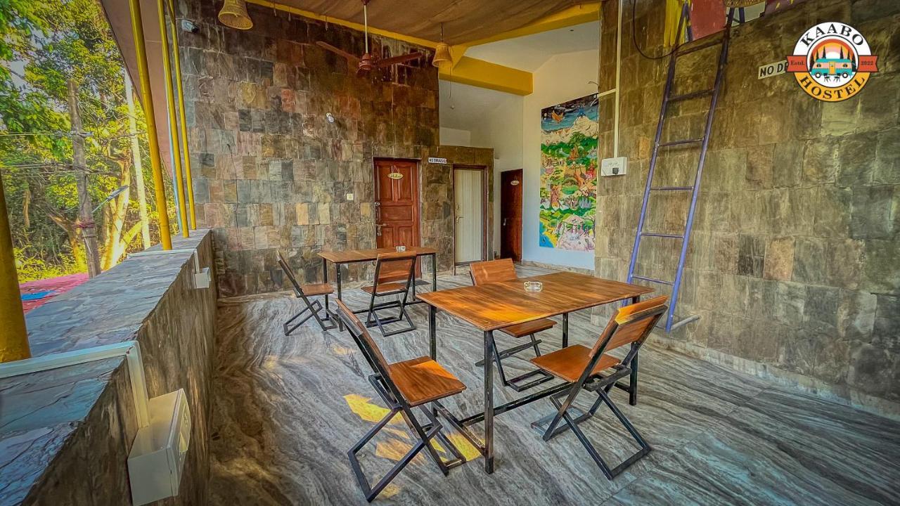 Kaabo Hostel Вагатор Екстер'єр фото